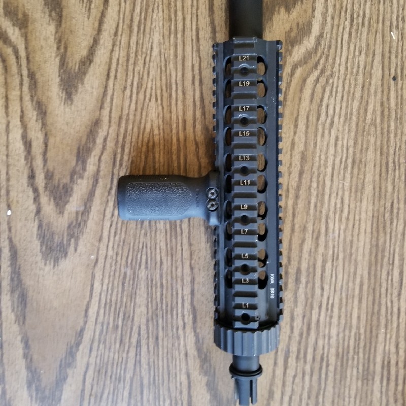 SOLD Kwa sr10 rail with outer barrel | HopUp Airsoft