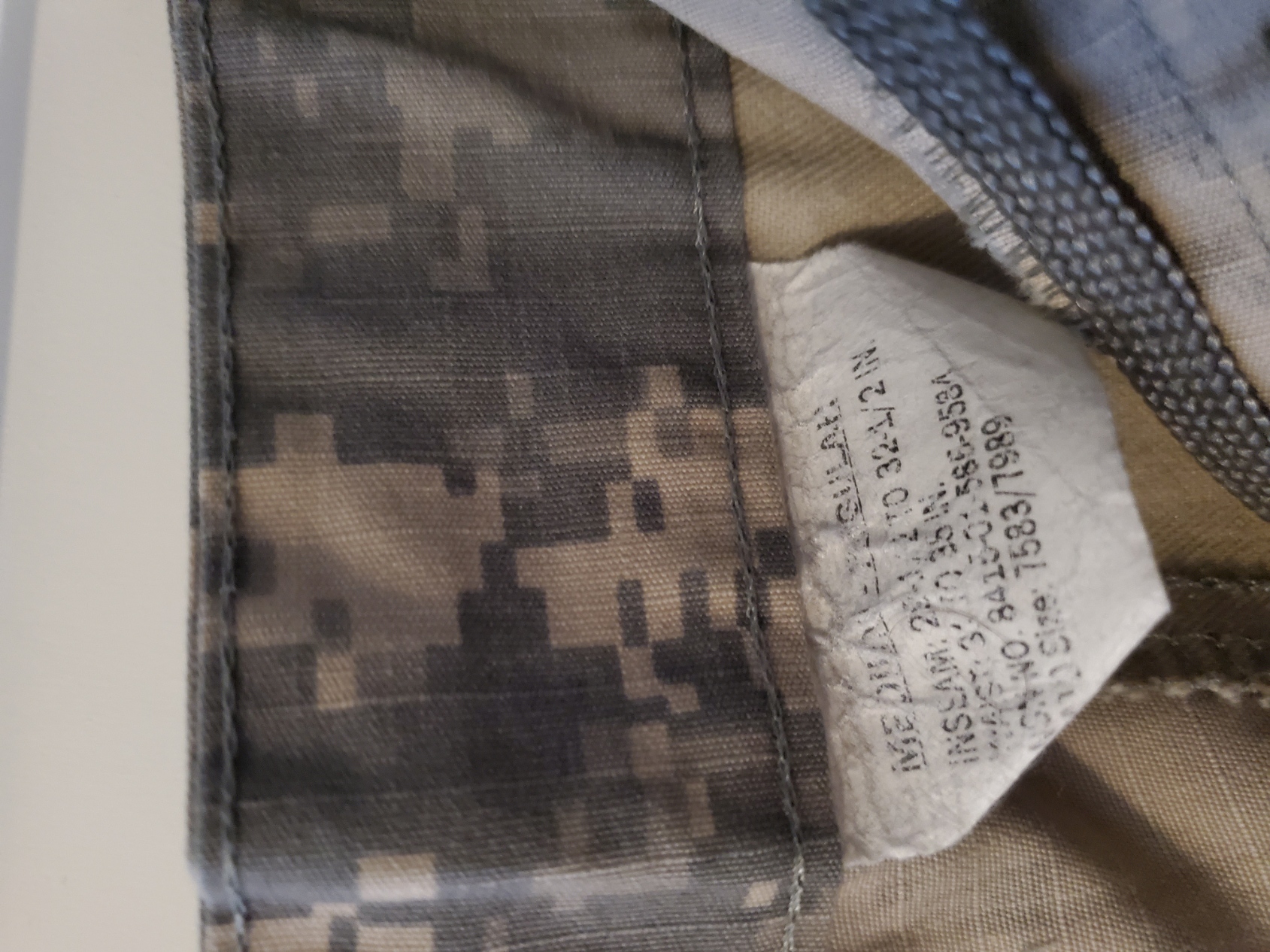 SOLD Med reg acu ucp field pants used | HopUp Airsoft