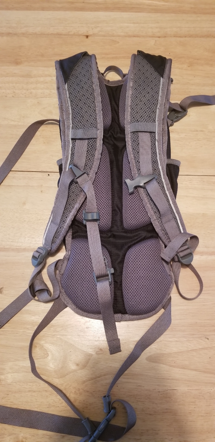 Eastern Mountain Sports Camelbak Used For Speedsoft 