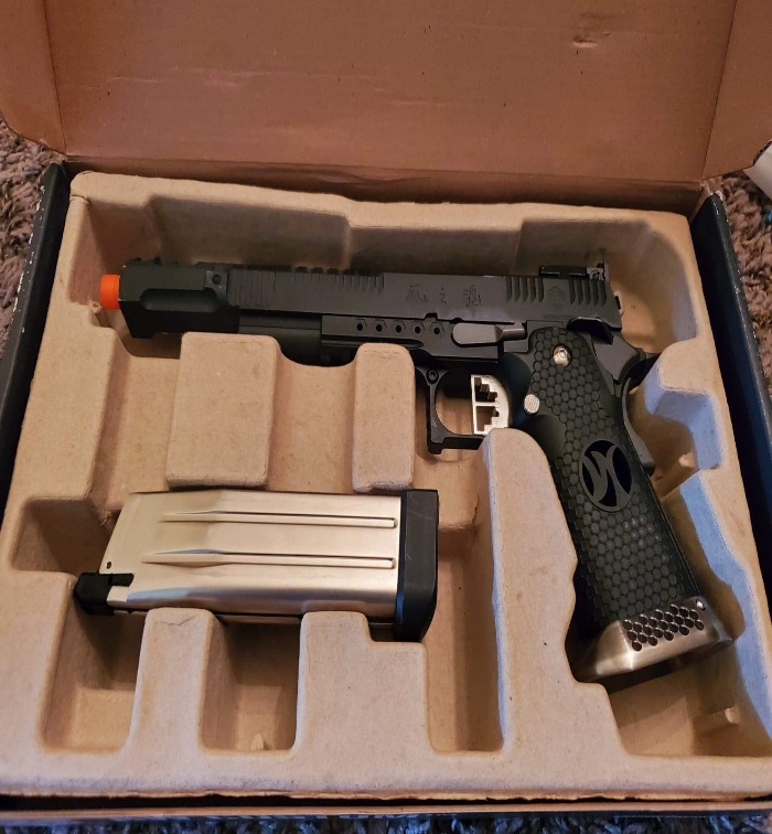 SOLD AW Custom Wind Velocity Hi Capa HopUp Airsoft