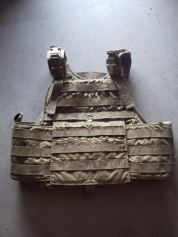 SOLD WTS Eagle Industries Khaki MBAV S/M | HopUp Airsoft