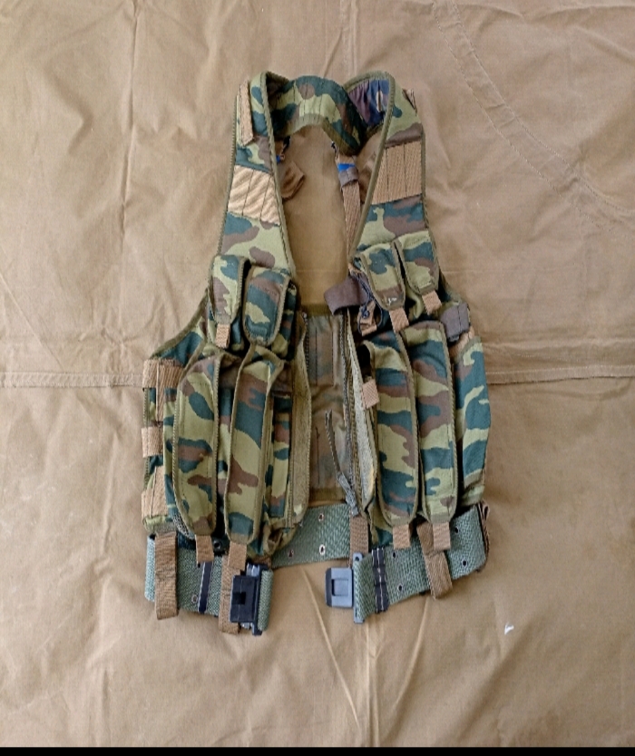 Vest Ruso Tarzan M32 Old Gen Original. 