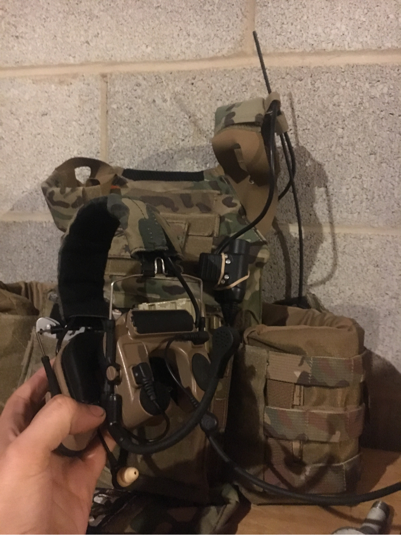 SOLD helmet/radio setup | HopUp Airsoft