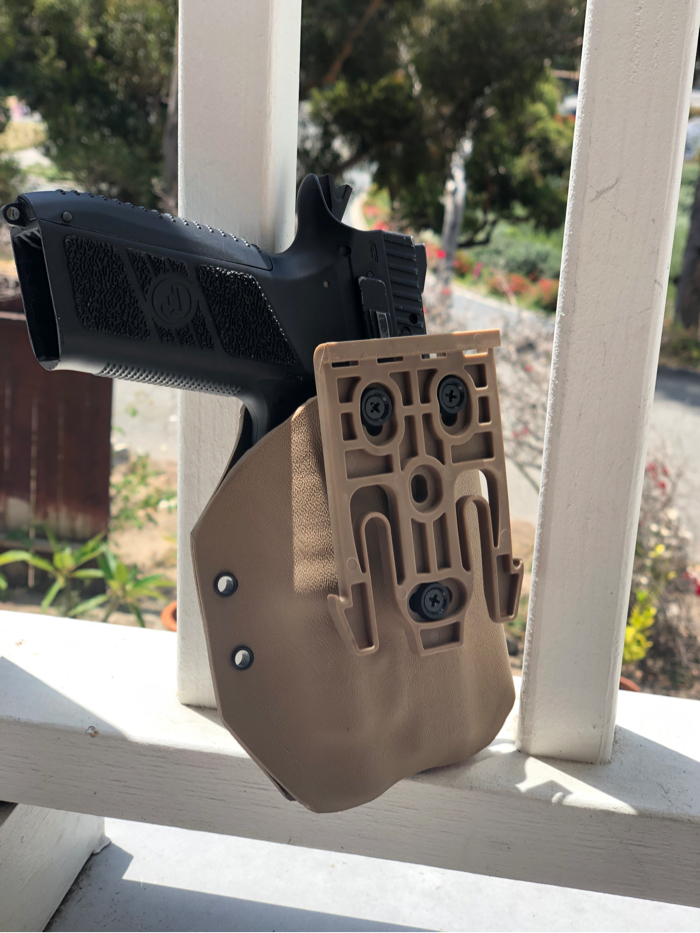 CZ P-09 Custom Light- Bearing Kydex Holster (Safari land QLS Fork