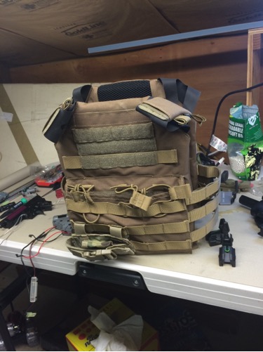 SOLD Dark earth JPC plate carrier w/ dummy plates | HopUp Airsoft