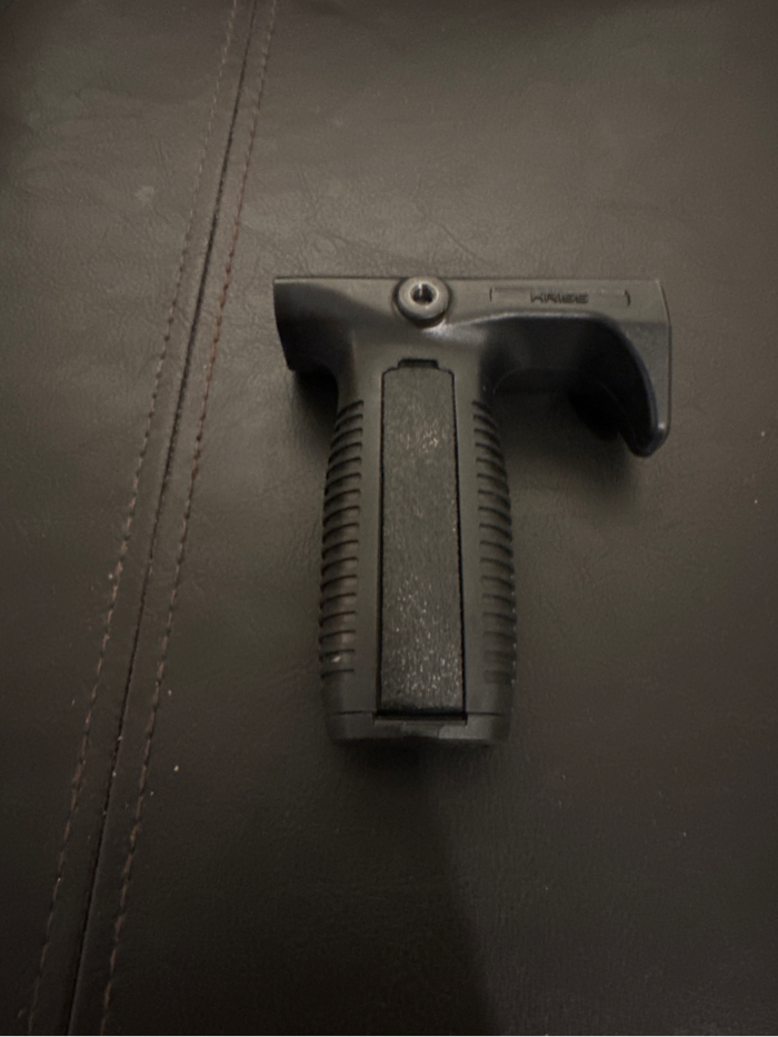 kriss vertical foregrip with integrated finger stop