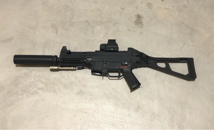 SOLD Elite Force VFC HK UMP GBBR w/5 mags | HopUp Airsoft