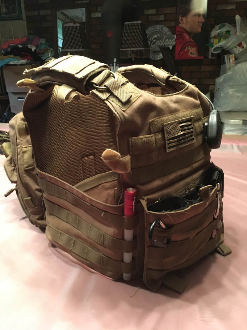 💸Price Drop💸 Condor Plate Carrier w/ accessories