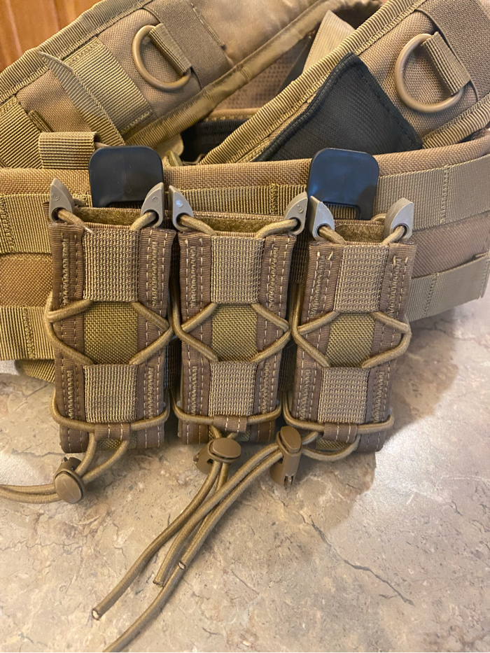 SOLD Condor H harness and battle belt with HSGI taco mag pouches ...