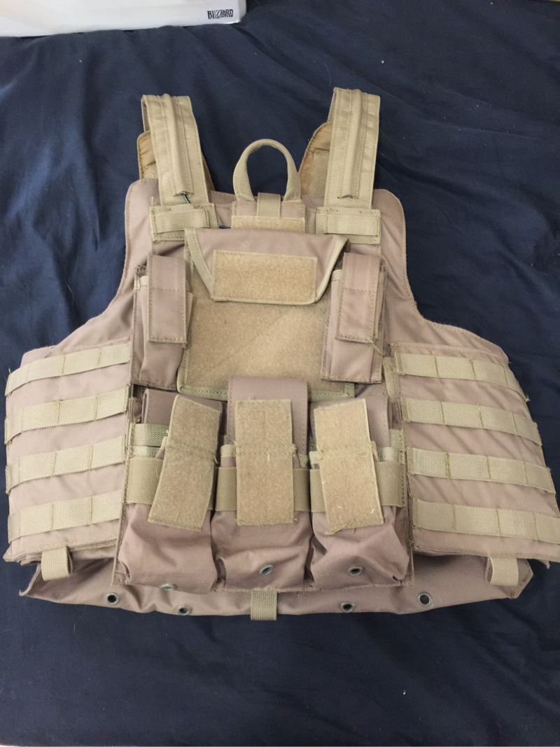 SOLD 3 generic Plate Carriers, cheap. | HopUp Airsoft