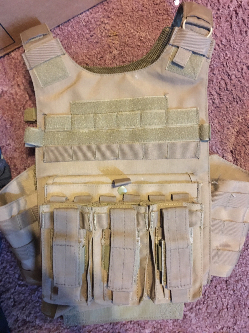 SOLD plate carrier with mag pouches | HopUp Airsoft