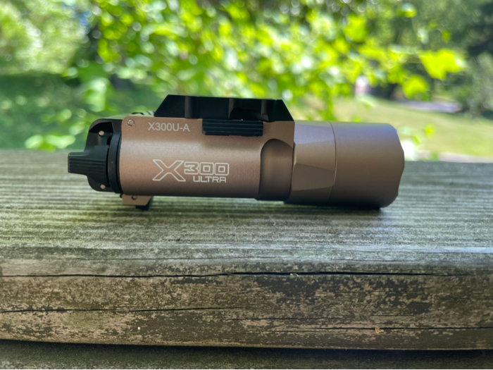 SOLD Surefire X300 Ultra Repro Tan | HopUp Airsoft