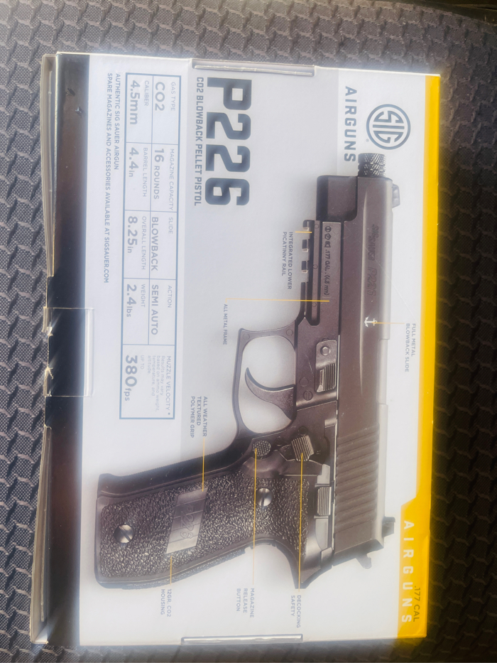 HFC Full Metal Gas Blowback SIG Sauer P226 Style Airsoft