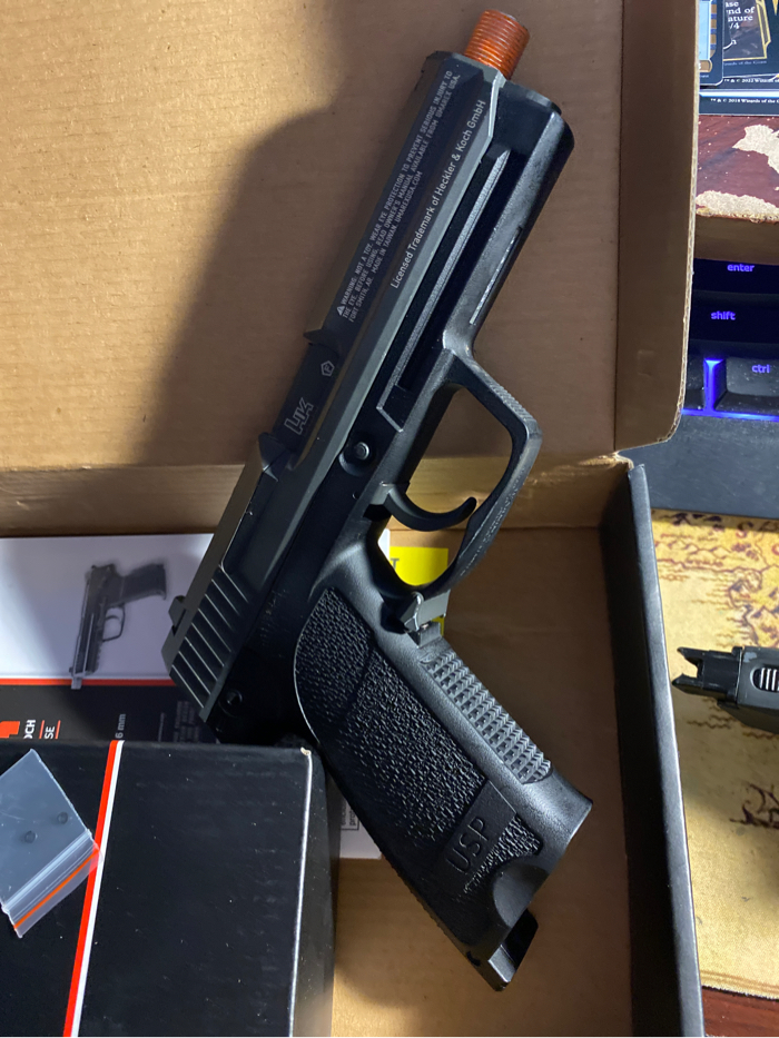 SOLD H&K usp45 GBB pistol with mags | HopUp Airsoft