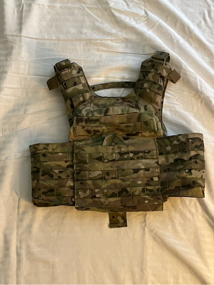 💸Price Drop💸 Condor Plate Carrier w/ accessories