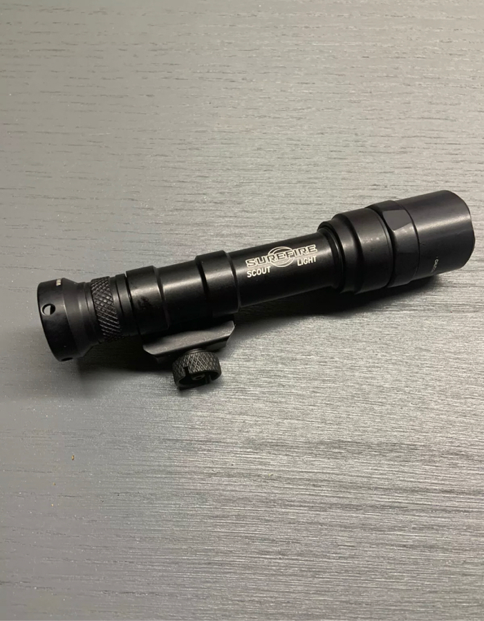 SOLD Wtb SUREFIRE m300 or m600 1000+ lumens | HopUp Airsoft