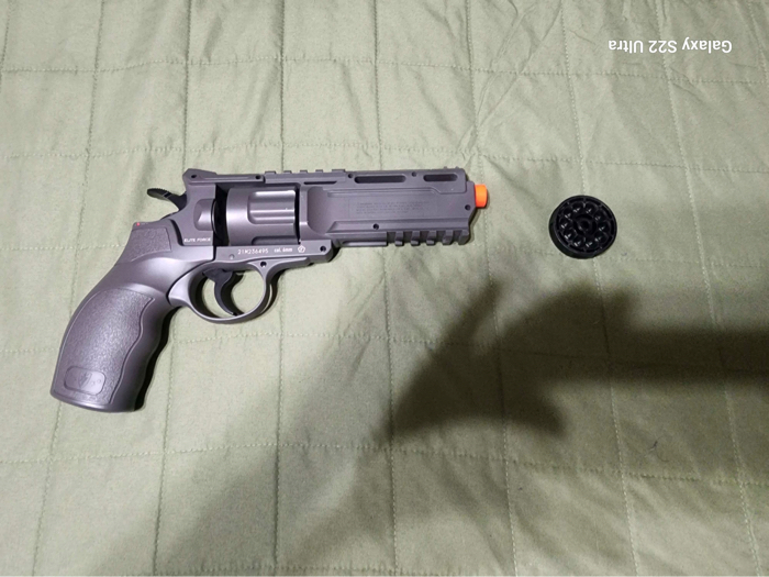 Elite Force H8R Revolver CO2 Airsoft Pistol - Black