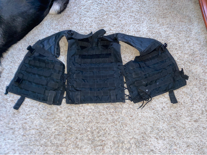 Zip Up Plate Carrier With Molle Webbing Hopup Airsoft 9838