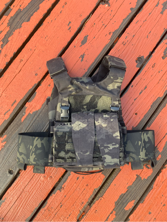 Ferro Slickster Plate Carrier | HopUp Airsoft