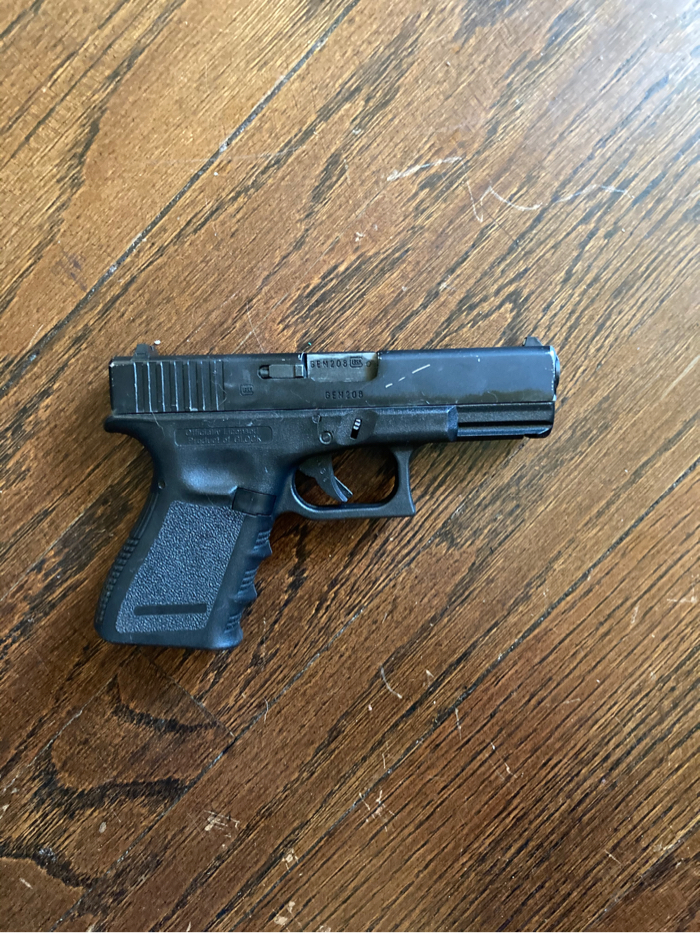 SOLD Elite Force Glock 19 HopUp Airsoft